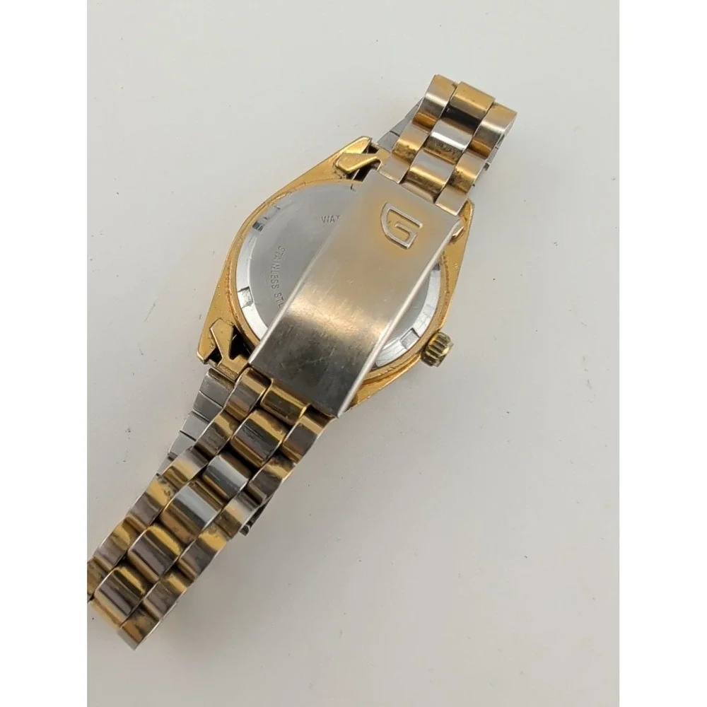 Vintage Gruen Women's Watch 26mm Case Crystal Bezel 6.75